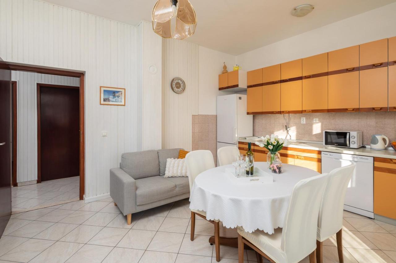 Deja Blue Apartment Jesenice (Split-Dalmatia) Exterior foto