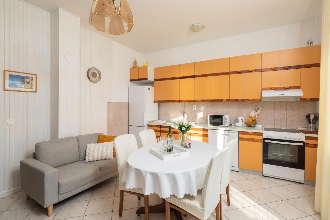 Deja Blue Apartment Jesenice (Split-Dalmatia) Exterior foto